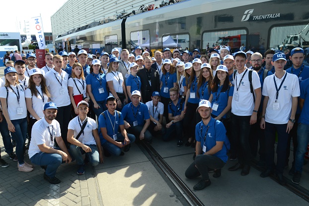 Борис Колесников показал юным железнодорожникам Украины выставку InnoTrans в Берлине  
