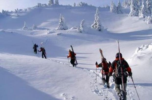 В рождественскую ночь в горах Закарпатья заблудились 5 туристов
