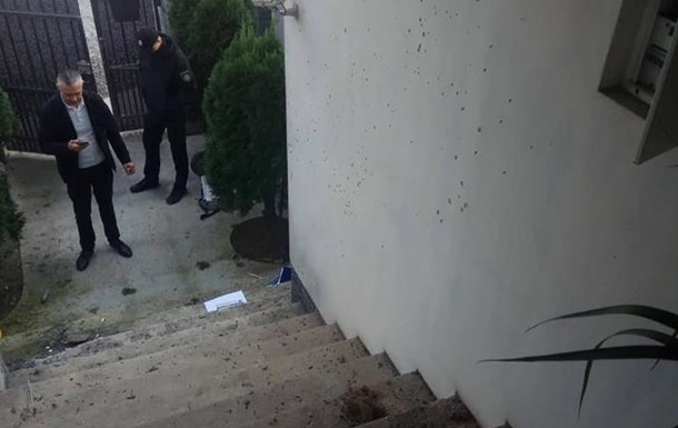На Закарпатье во двор депутата бросили гранату – СМИ