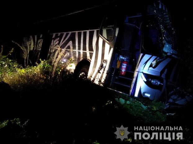 На трассе Киев – Чоп в ДТП попал мариупольский автобус: есть пострадавшие