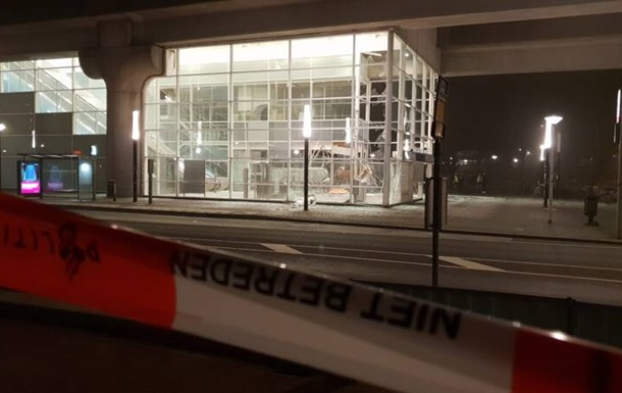 Возле метро Амстердама прогремел взрыв