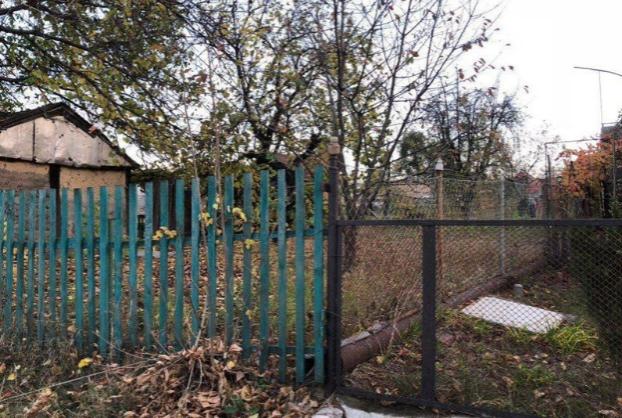 Во дворе частного дома в Кривом Роге откопали пять трупов