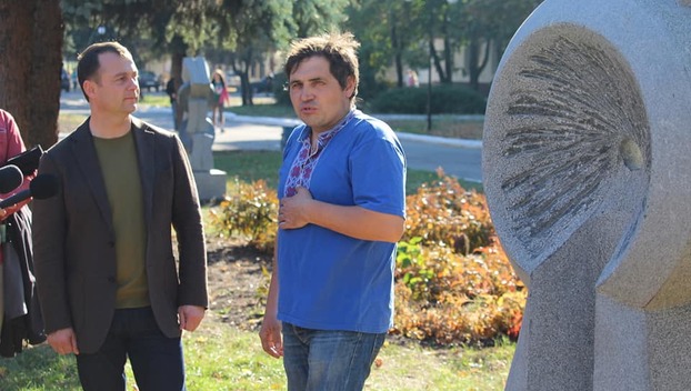 «Музыка города»: в Покровске появился мини-парк каменных фигур
