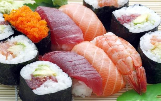 Ученые обнаружили, что рыба в суши содержит опасный вирус