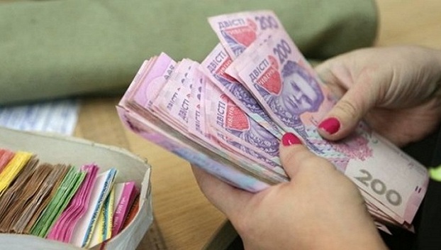 Задолженность по зарплате в Украине продолжает расти 