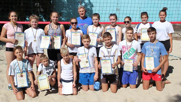 В Родинском прошел межрегиональный турнир по волейболу