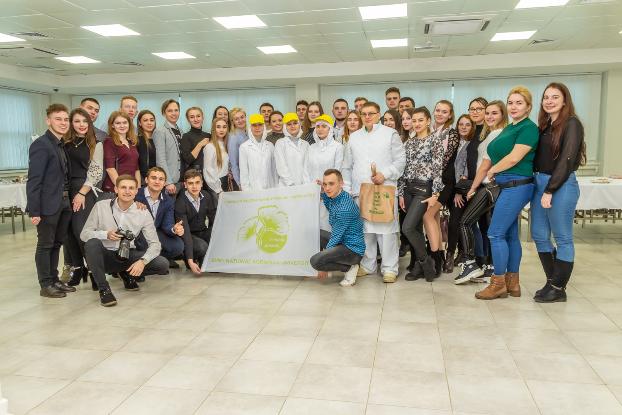 Студенты из Сум посетили пищевые предприятия Донецкой области