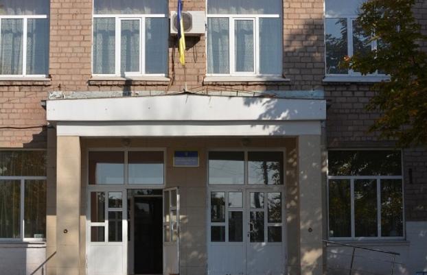 В Мариуполе морпехи заняли здание школы-интерната № 2