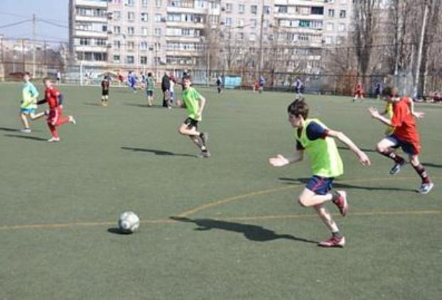 Мариупольские детско-юношеские спортивные школы объединят в коммунальные предприятия