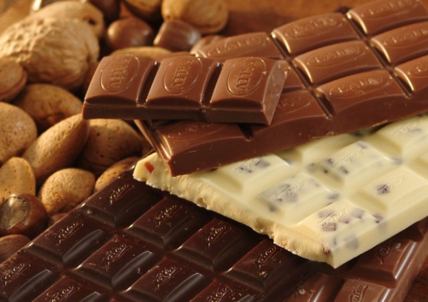 В Мирнограде стартовала акция «Шоколад в обмен на штаны»