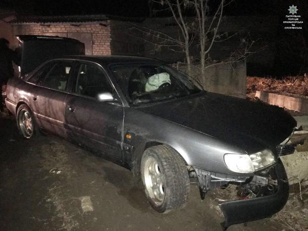 В Краматорске ночью пьяный водитель убегал от полицейских, предлагал взятки и совершил ДТП