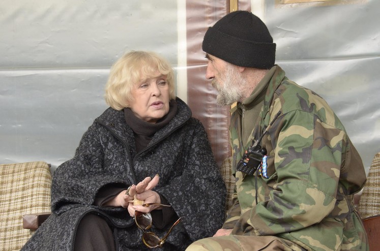 Ада Роговцева сыграла в спектакле для украинских военных на передовой 