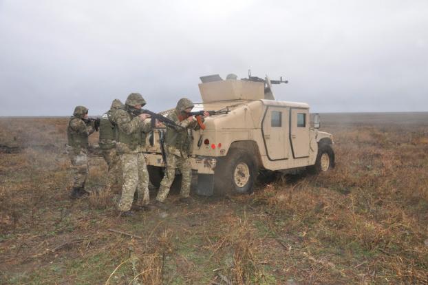 На Азовском побережье пограничники провели учения по противодействию десанту противника