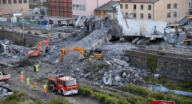 Компания-оператор обещает отстроить разрушенный в Генуе мост