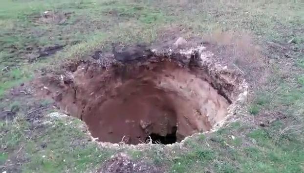 В Донецкой области начала обваливаться земля