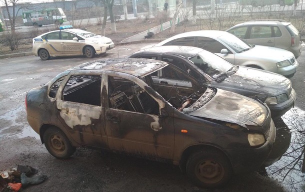 В Харьковской области за сутки сожгли четыре машины