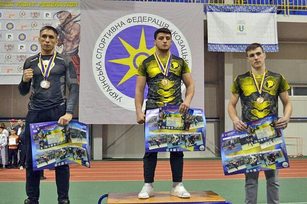 Спортсмены из Мирнограда привезли медали с соревнований по казацкому двоеборью в Сумах