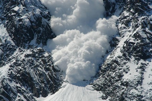 В результате схождения лавин в Альпах погибли 10 человек