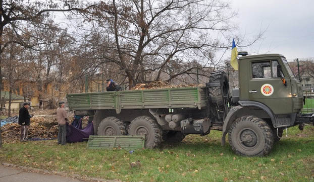 Коммунальщикам в Краматорске помогает армия
