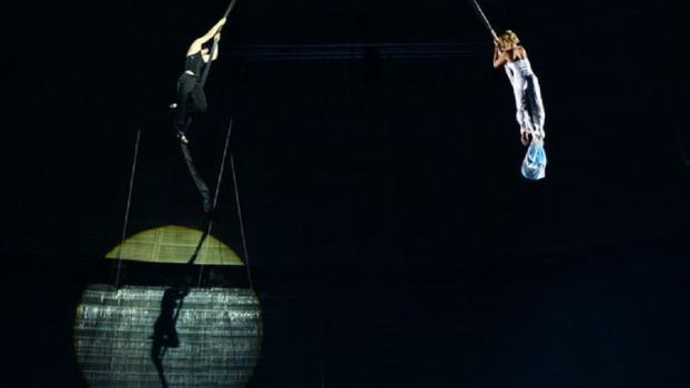 В Беларуси воздушная гимнастка сорвалась с высоты во время выступления в цирке