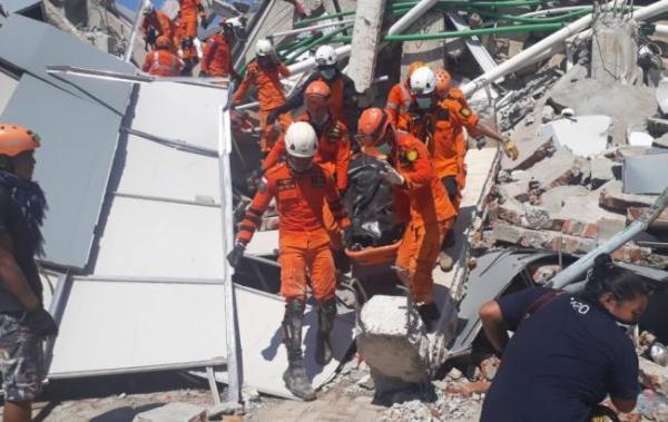 В Индонезии произошло землетрясение магнитудой 5,8 балла