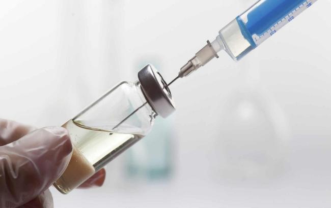 В Украине запретили вакцину от опасных болезней