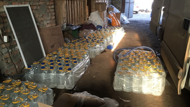 В Донецкой области обнаружили цех с алкогольным фальсификатом 