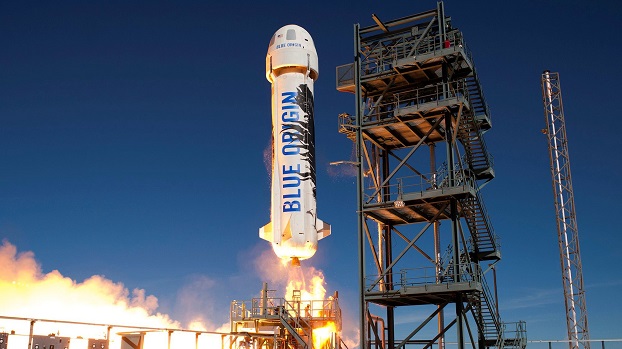 Компания Blue Origin показала пассажирскую капсулу для космических туристов изнутри
