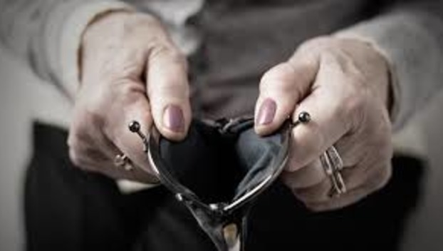 «Прокурор» выманила у пенсионерки из Мирнограда 16 тысяч гривень