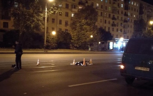 В Харькове на переходе сбили насмерть женщину