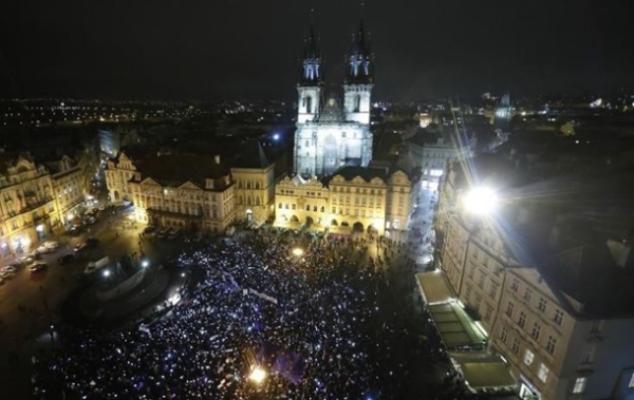 В Праге требовали отставки правительства