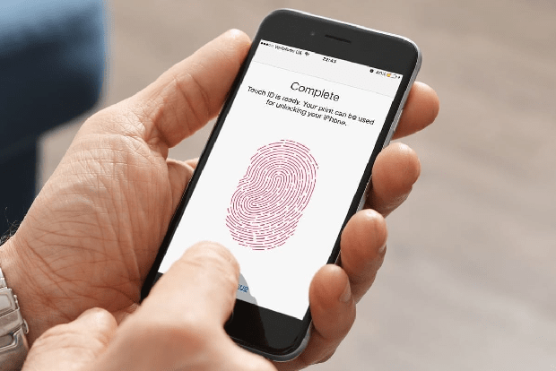 Apple запатентует новый сканер отпечатков пальцев