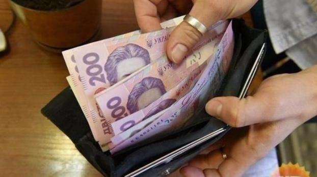Средняя зарплата в Донецкой области достигла почти 10 000 гривень