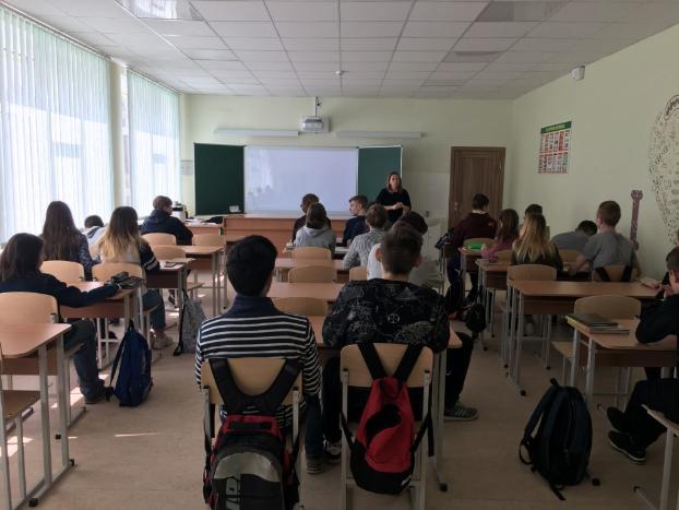 В Славянске после длительного ремонта ученики вернулись в новую опорную школу