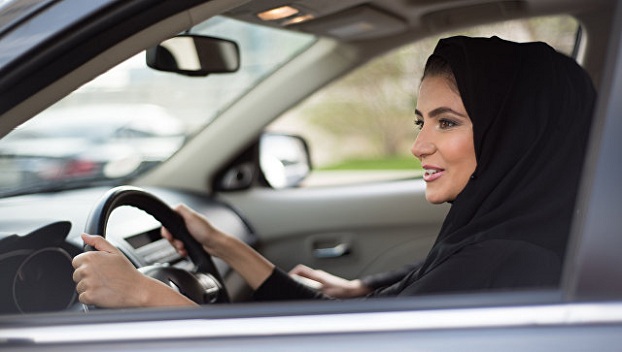 Женщины Саудовской Аравии могут управлять автомобилями 