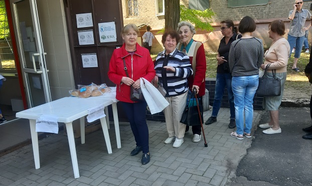 В гуманитарном хабе «Константиновка - Наш Дом» продолжается выдача бесплатного хлеба