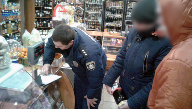 За продажу алкоголя и сигарет несовершеннолетним продавцы Белицкого заплатят штрафы
