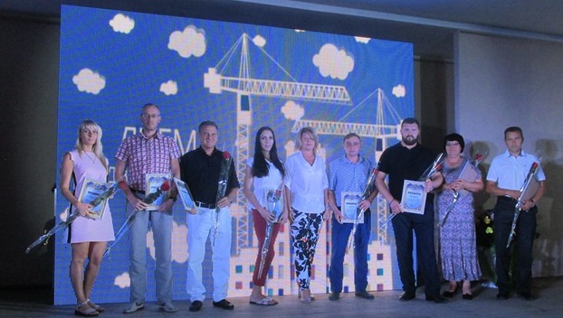 В Покровске поздравляли строителей с профессиональным праздником