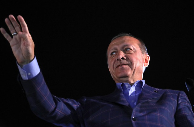 Турция намерена отменить чрезвычайное положение