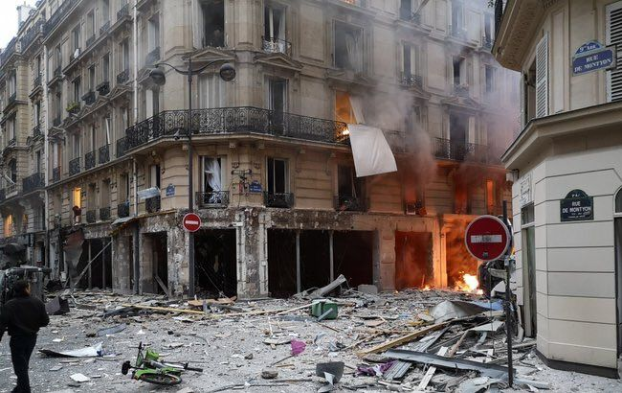 В центре Парижа прогремел мощный взрыв, много пострадавших 