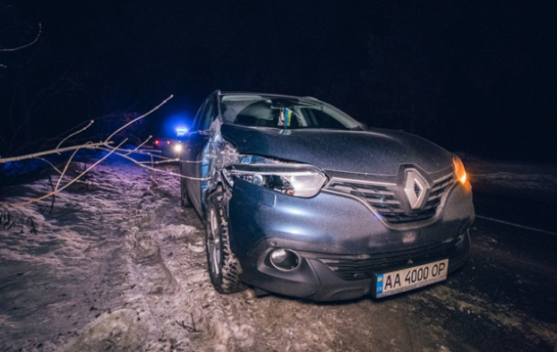 В Киеве военного ВСУ сбил автомобиль