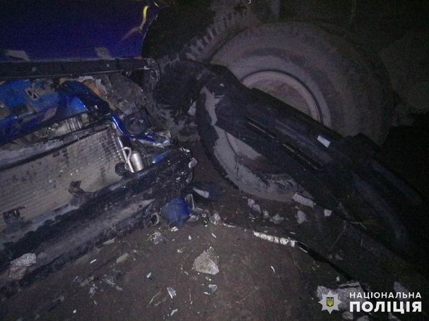 На Лиманской трассе разбился автомобиль с жителями Луганской области