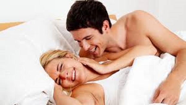 Ученые установили, что утренний секс приятнее и полезнее