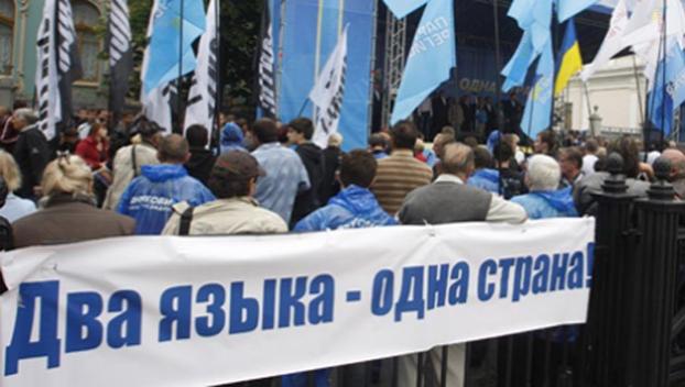Отношение к украинизации СМИ жителей Донецкой области