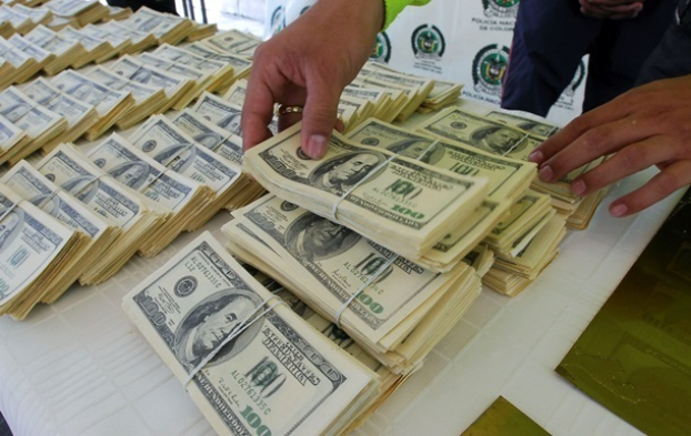 Валютные операции: за месяц украинцы купили около 52 млн долларов онлайн