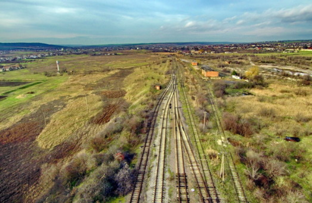 «Укрзализныця» закрыла почти 2 тысячи километров железных дорог