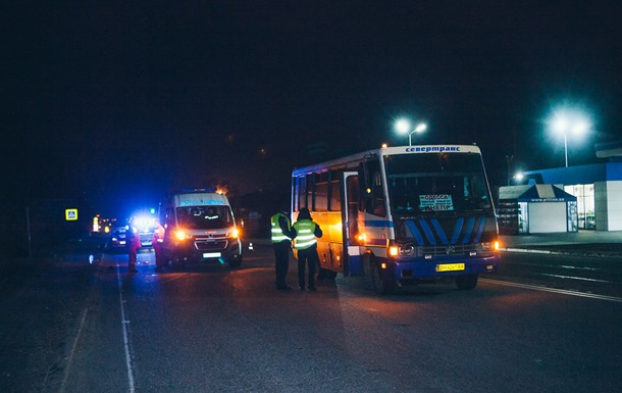 Под Днепром автобус насмерть сбил пешехода