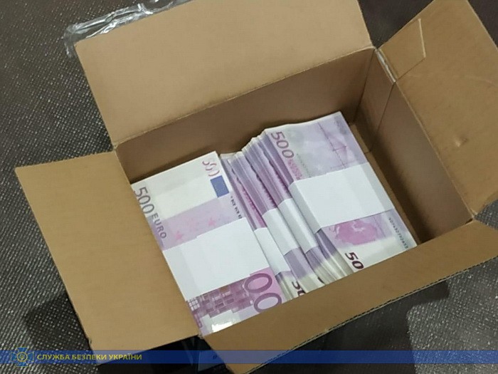 СБУ блокировала сбыт фальшивых денег с неподконтрольной части Донбасса 