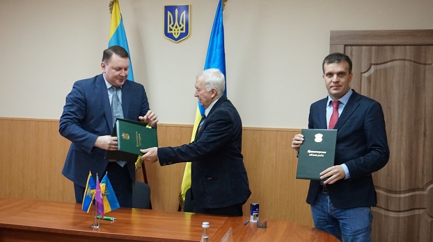 Первый пошел: в Донецкой области первая громада заключила договор о межмуниципальном сотрудничестве
