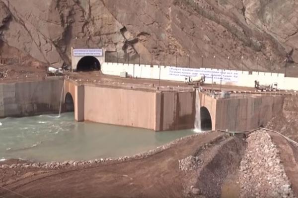 В Таджикистане запускают самую высокую ГЭС в мире
